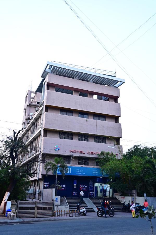 Hotel Center Point Solapur Exterior foto